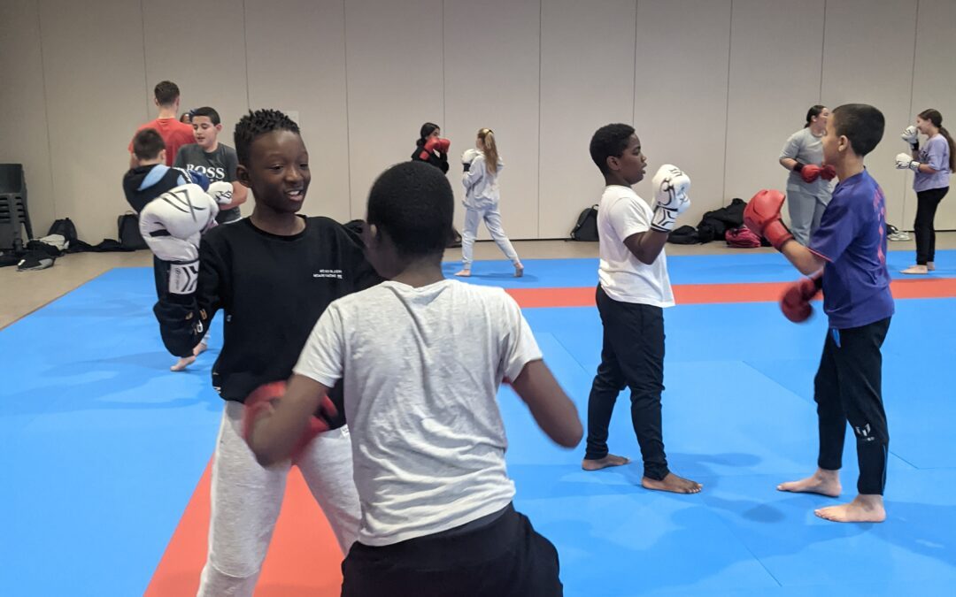 De la boxe pour lutter contre l’harcèlement scolaire.